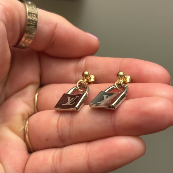 LV silver and gold Earrings - Picture 3 of 7